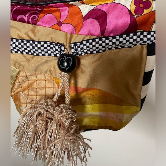 Y2K patchwork raw silk bucket bag - Picture 4 of 9